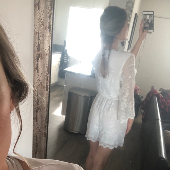 Lace romper - Picture 4 of 4